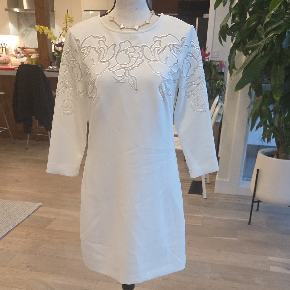 White House Black Market White Floral Long Sleeve Dress XS NWT